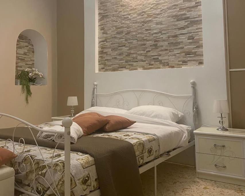 B&B Palazzo Veliero Al Castello Torre Maggiore מראה חיצוני תמונה